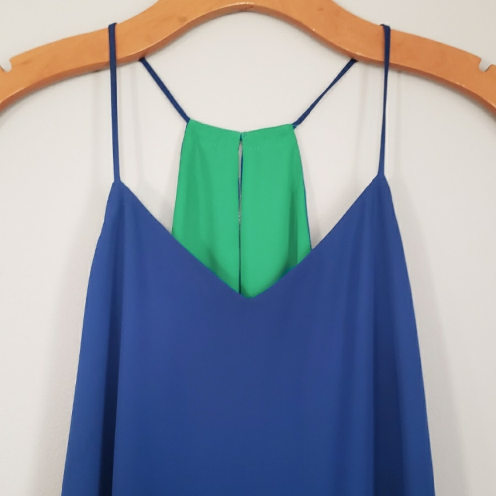 Express Reversible Cami - Picture 3 of 7